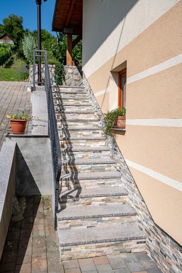 Vineyard Cottage Pod Piramido Dobrnic Экстерьер фото