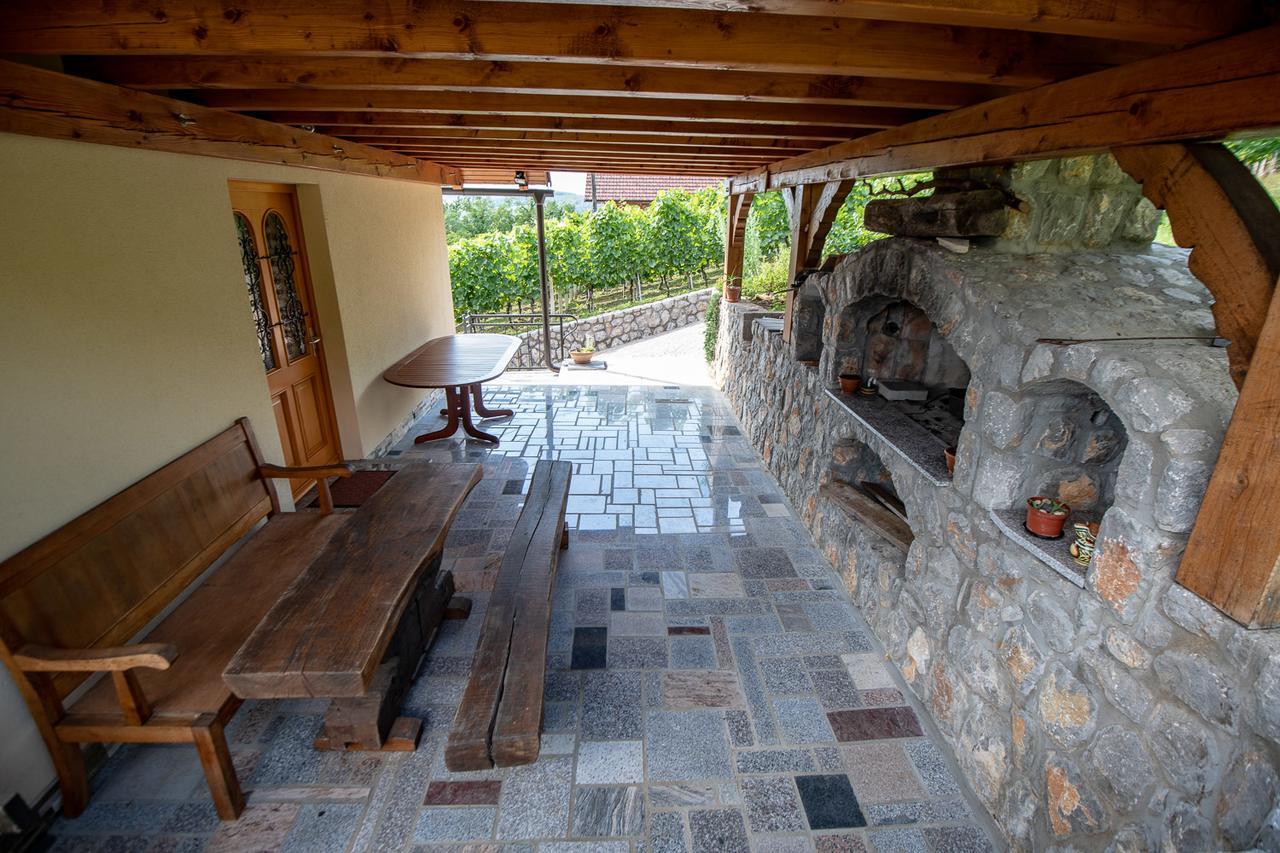 Vineyard Cottage Pod Piramido Dobrnic Экстерьер фото